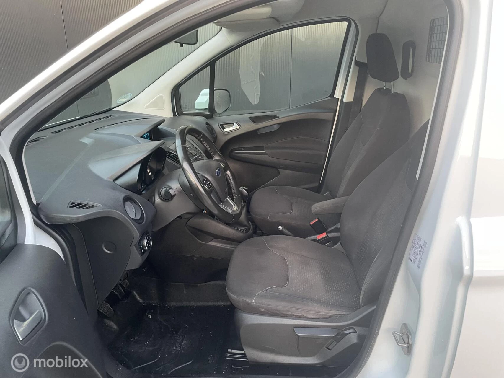 Hoofdafbeelding Ford Transit Courier