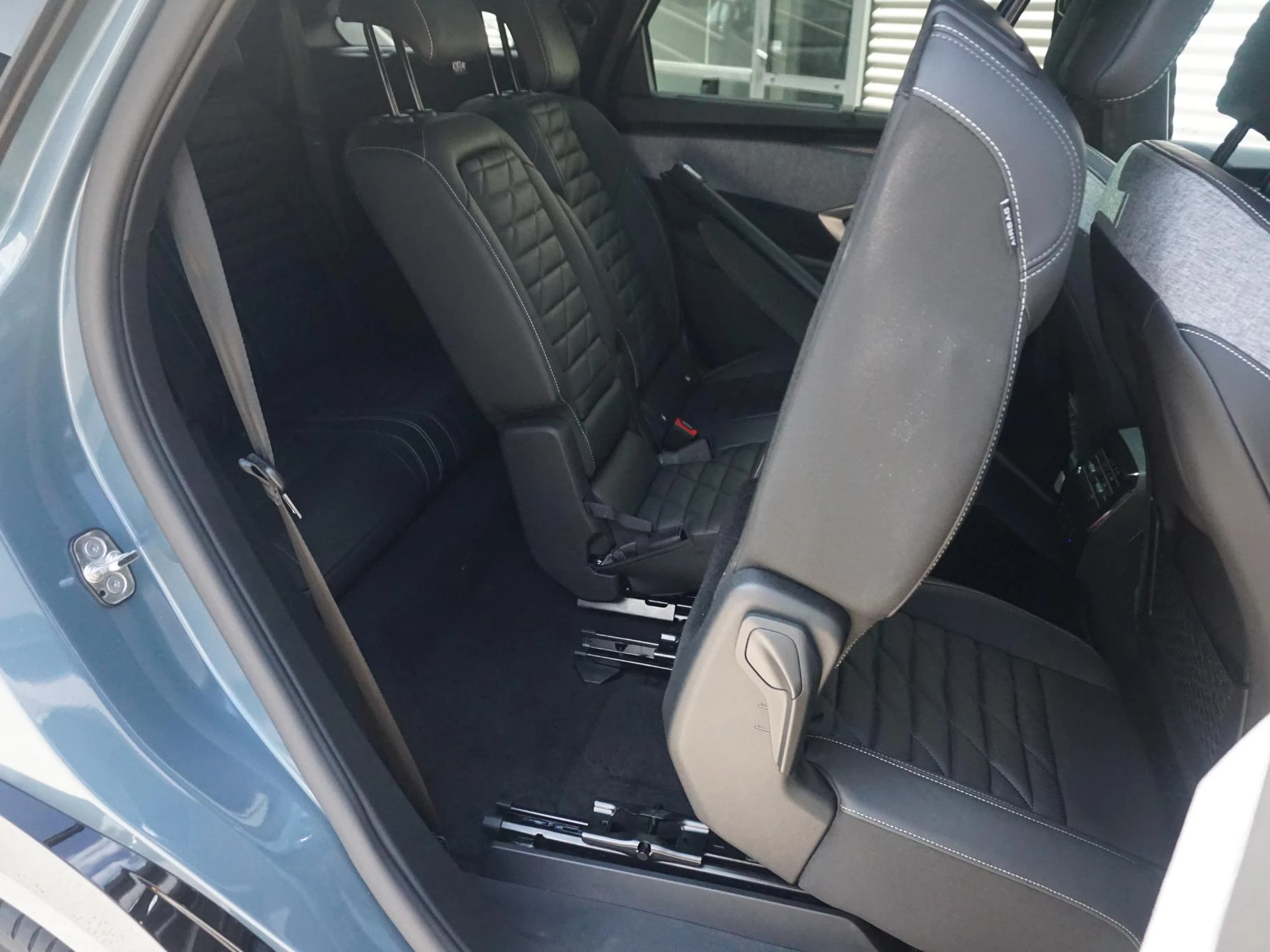 Hoofdafbeelding Peugeot e-5008