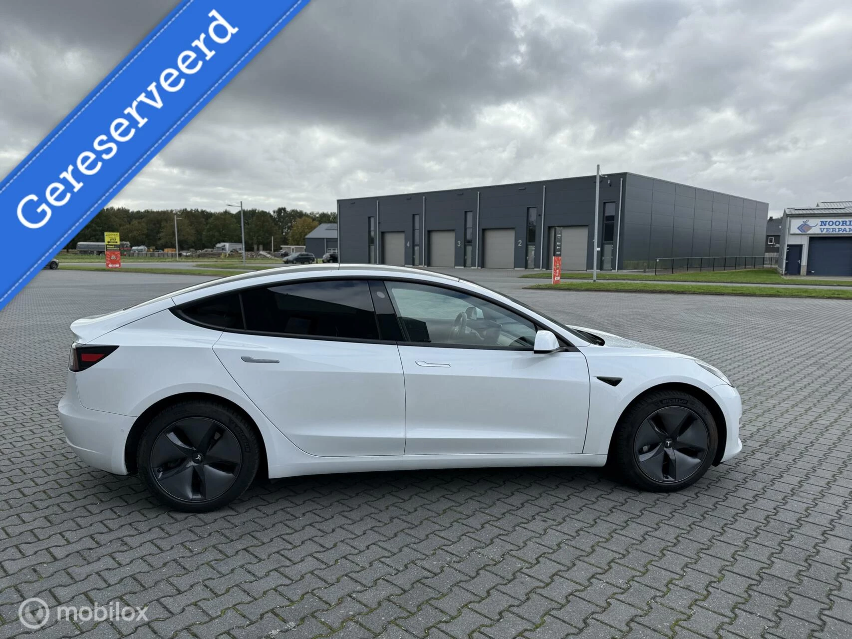 Hoofdafbeelding Tesla Model 3