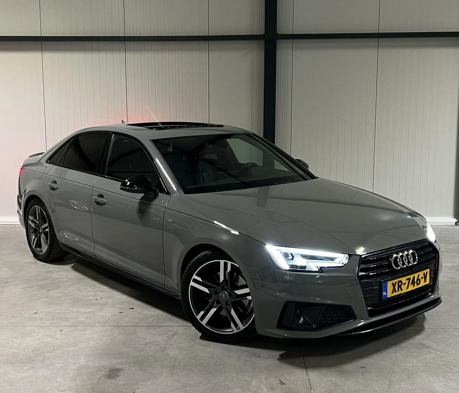 Hoofdafbeelding Audi A4