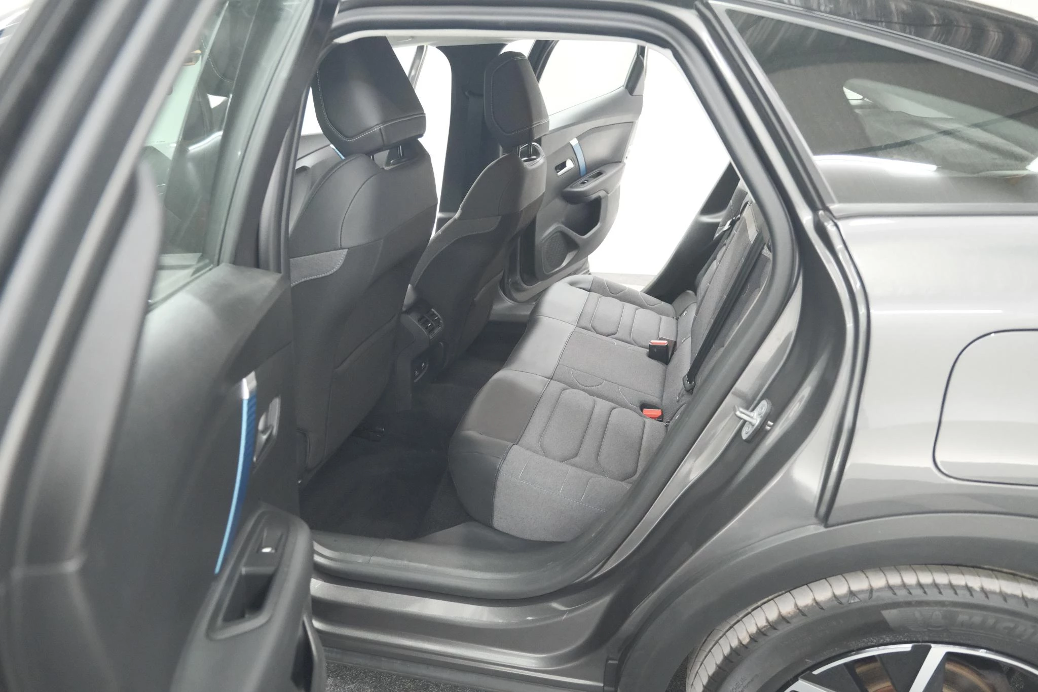 Hoofdafbeelding Citroën ë-C4