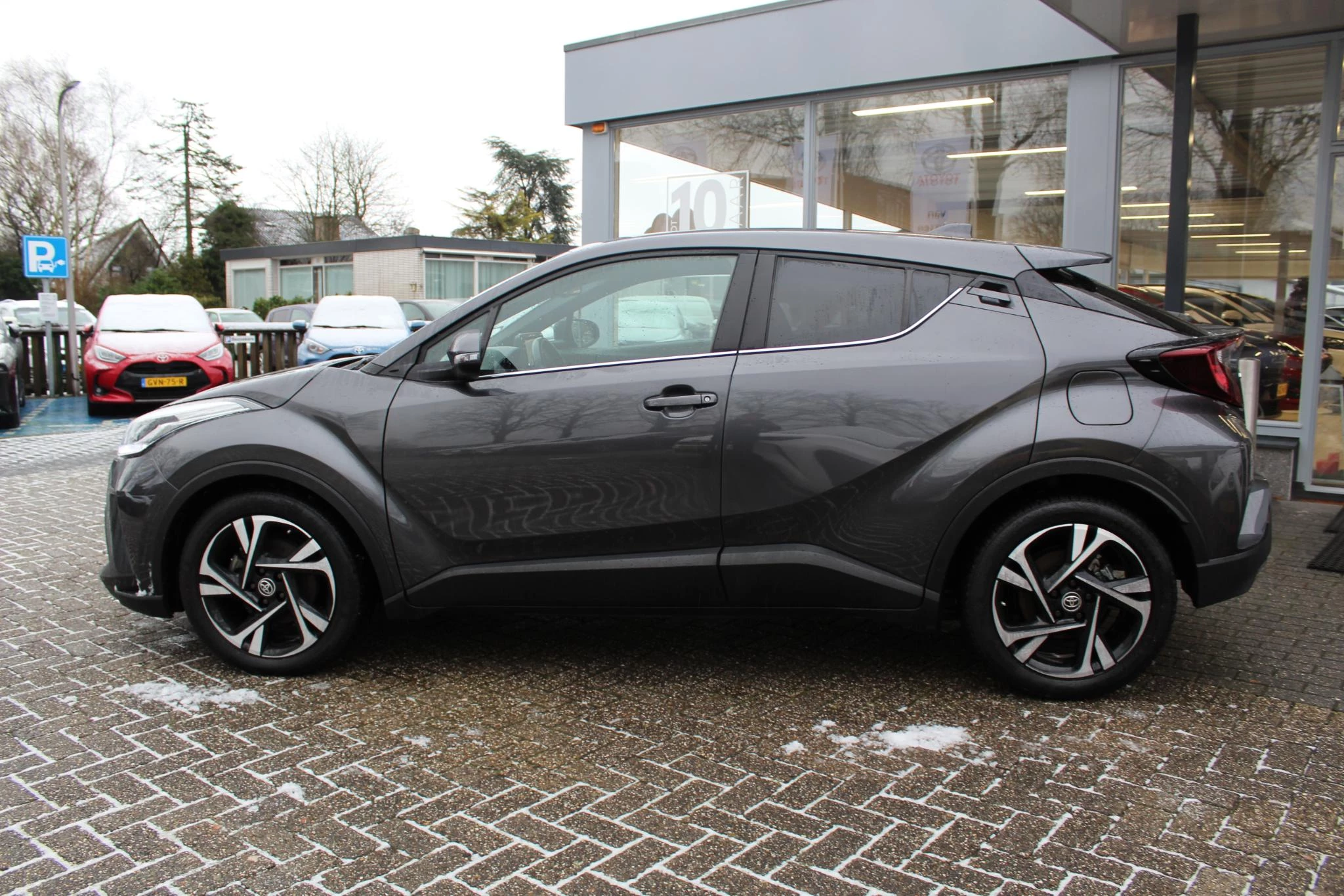 Hoofdafbeelding Toyota C-HR