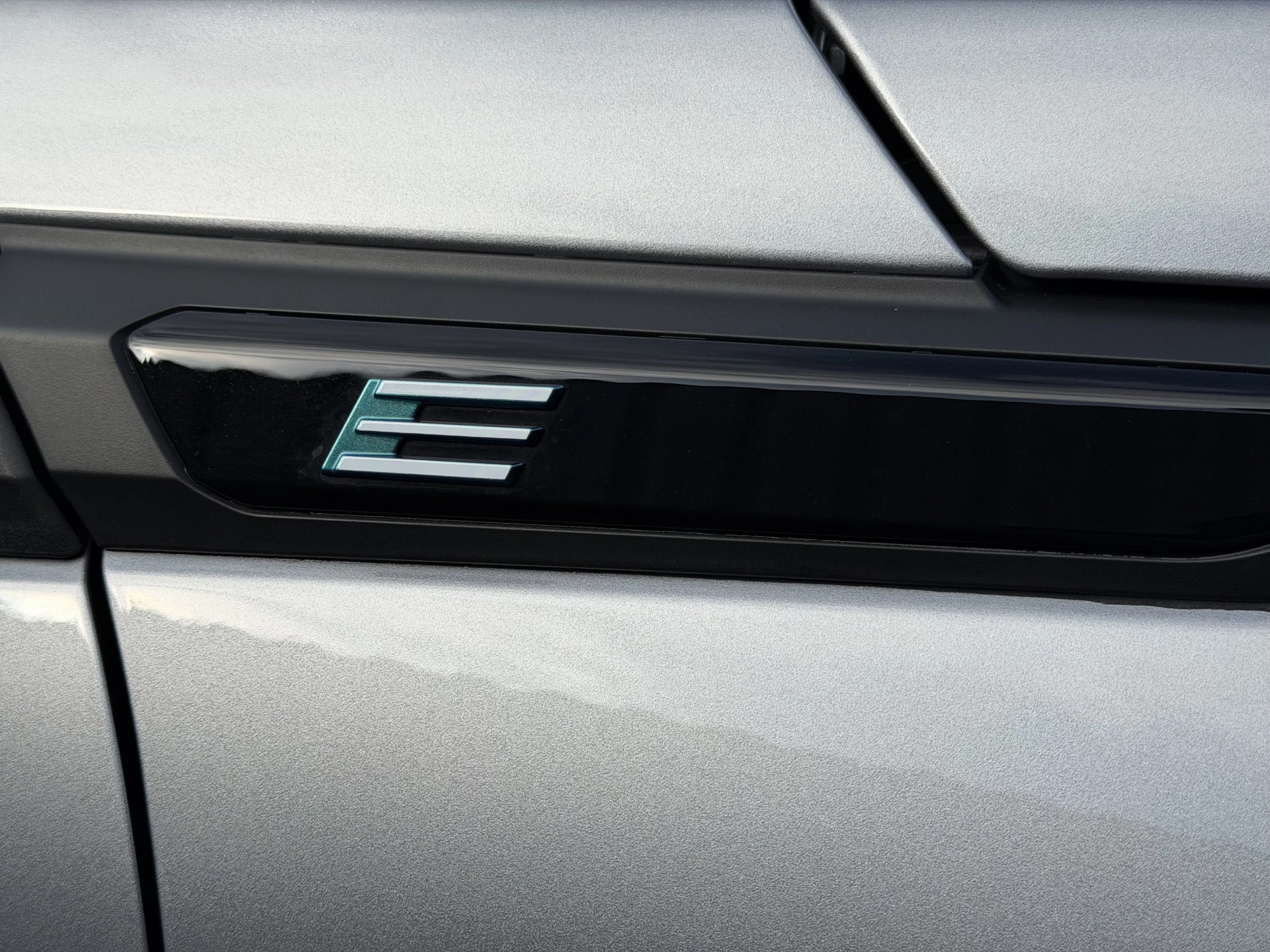 Hoofdafbeelding Peugeot e-2008