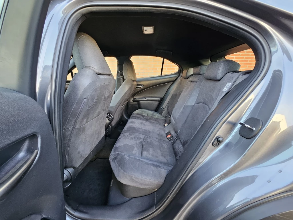 Hoofdafbeelding Lexus UX