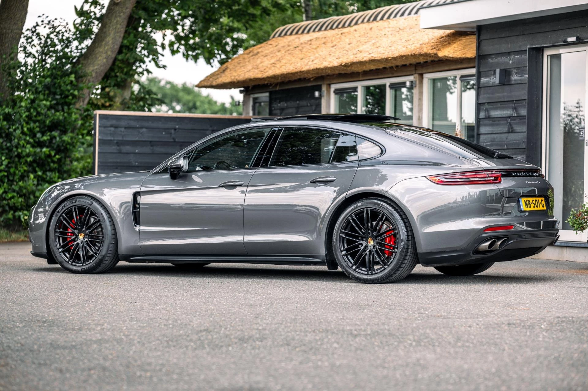 Hoofdafbeelding Porsche Panamera
