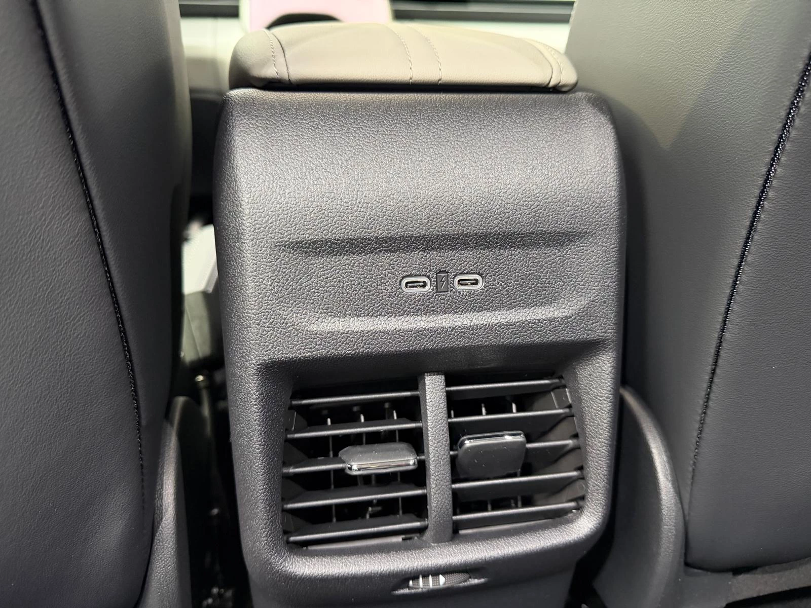 Hoofdafbeelding Ford Explorer