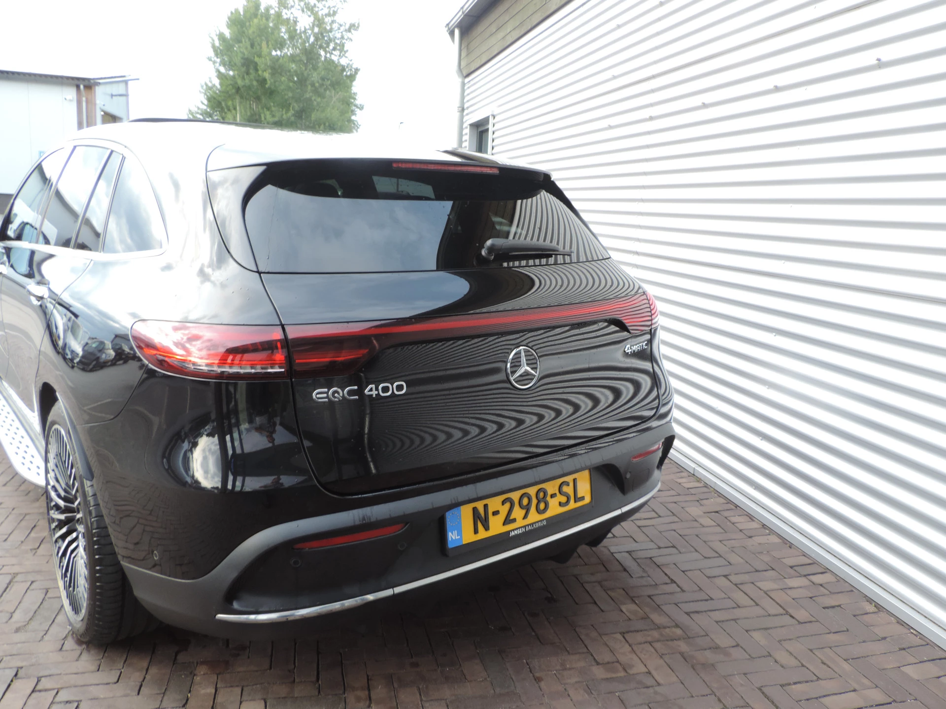 Hoofdafbeelding Mercedes-Benz EQC