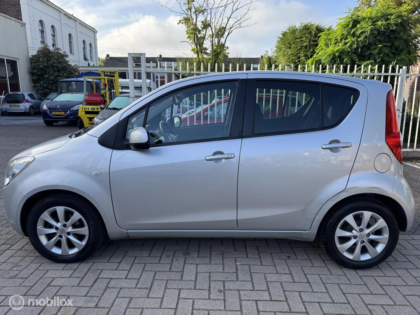 Hoofdafbeelding Opel Agila
