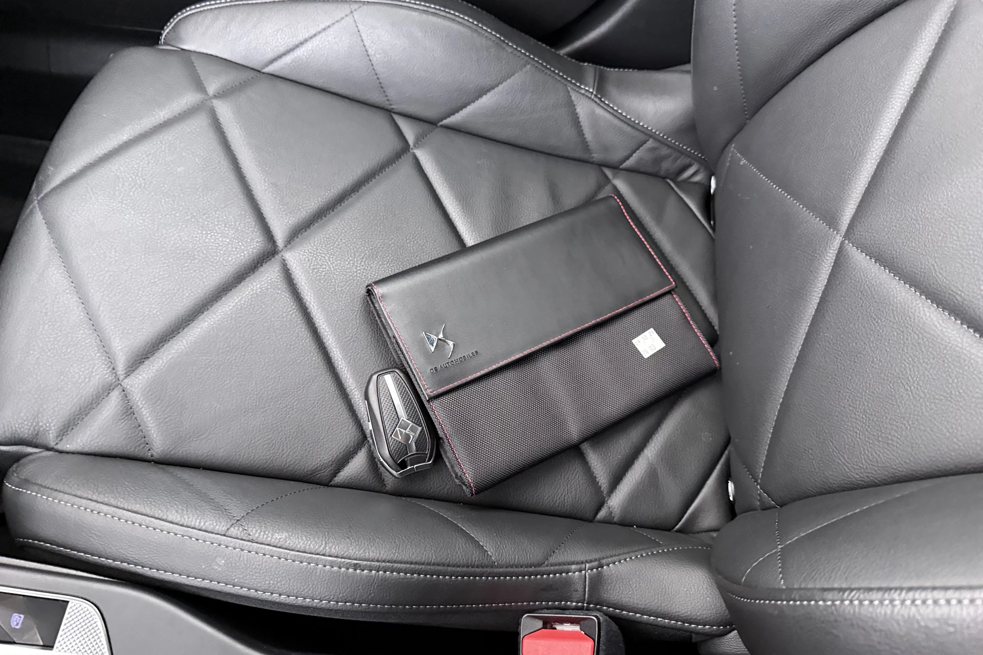 Hoofdafbeelding DS DS 3