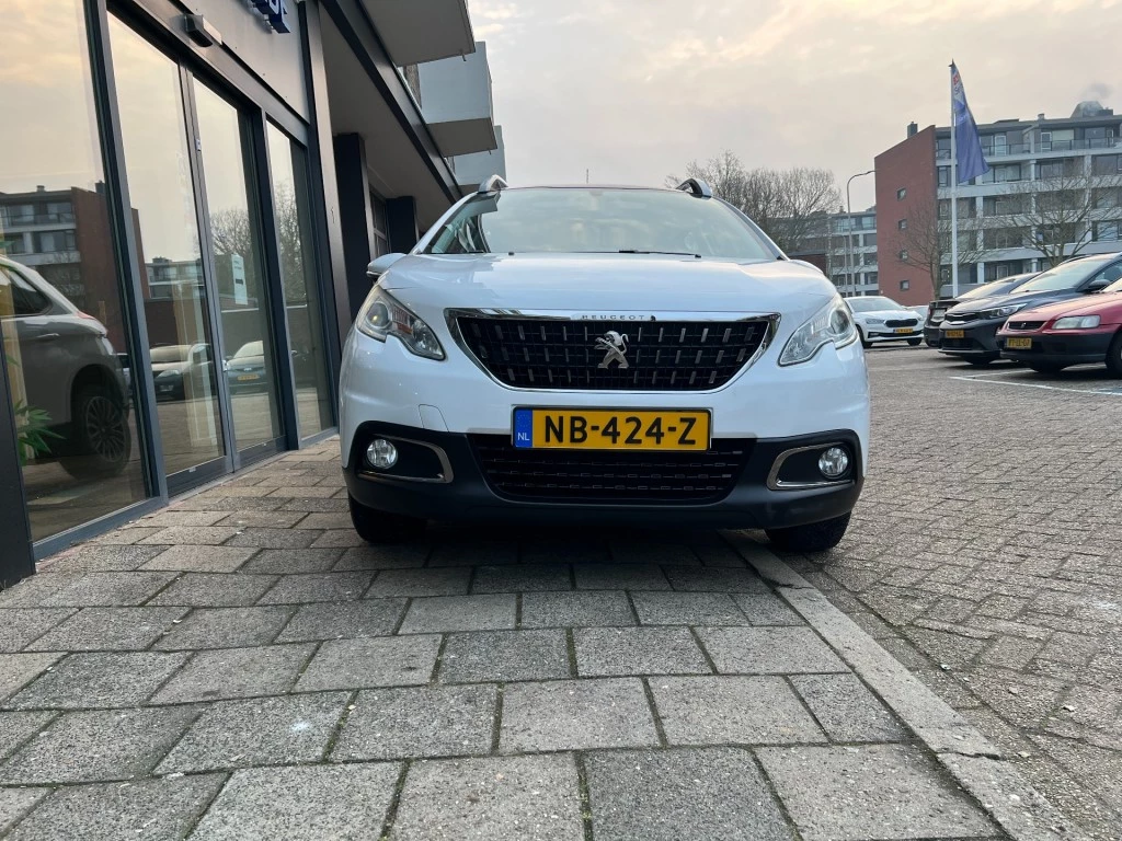 Hoofdafbeelding Peugeot 2008