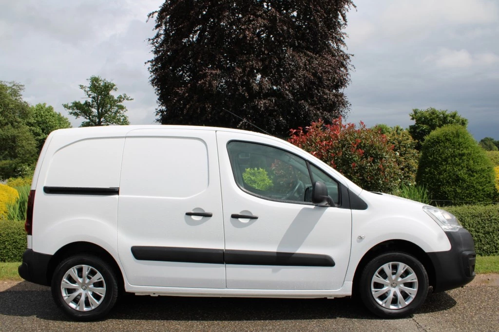 Hoofdafbeelding Peugeot Partner
