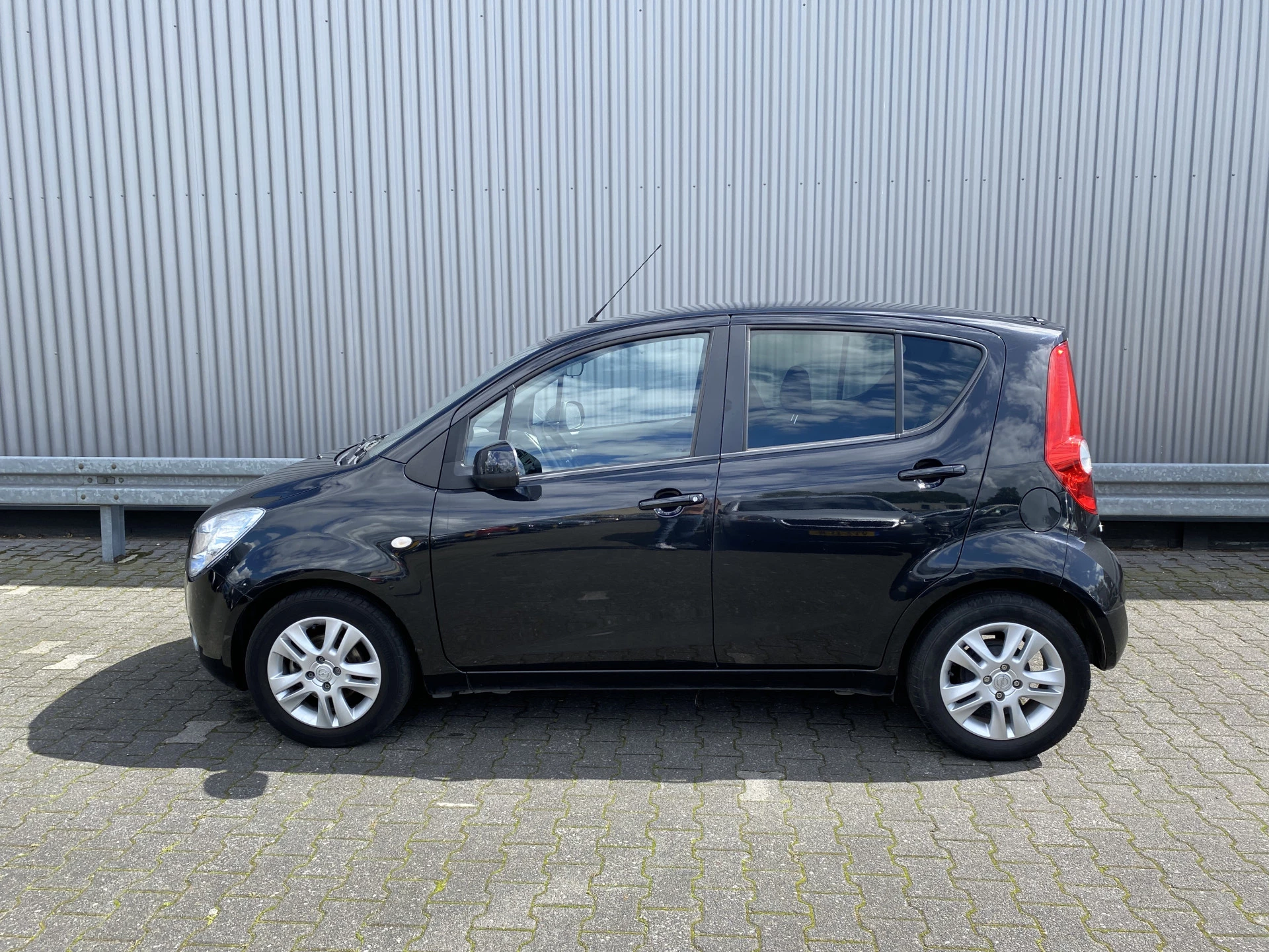 Hoofdafbeelding Opel Agila