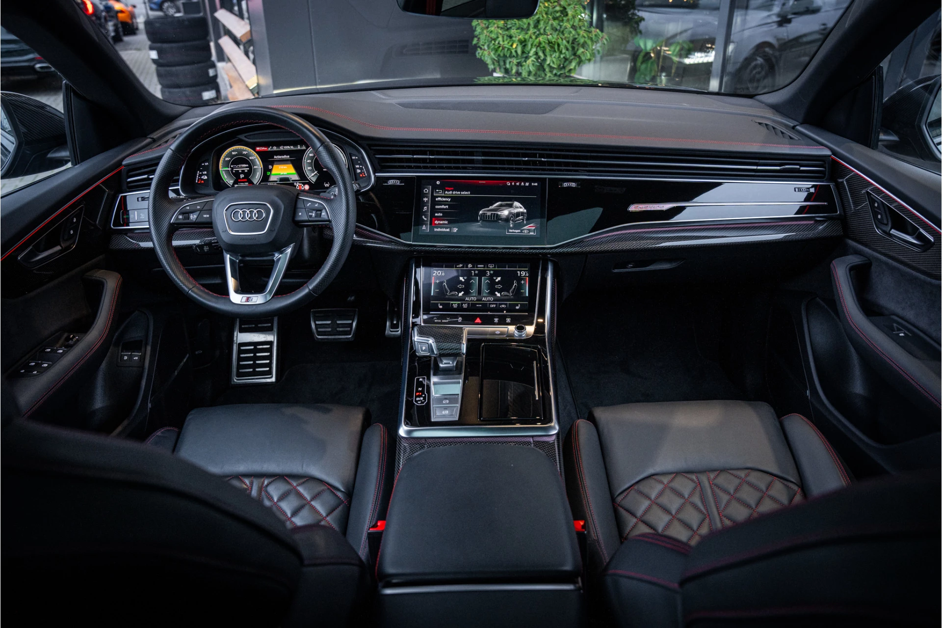 Hoofdafbeelding Audi Q8