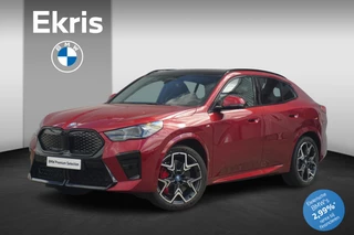 Hoofdafbeelding BMW iX2 BMW iX2 xDrive30 M Sport Pro Trekhaak / Panorama Dak / Harman Kardon / Comfort Acces / Elektrische Stoelen
