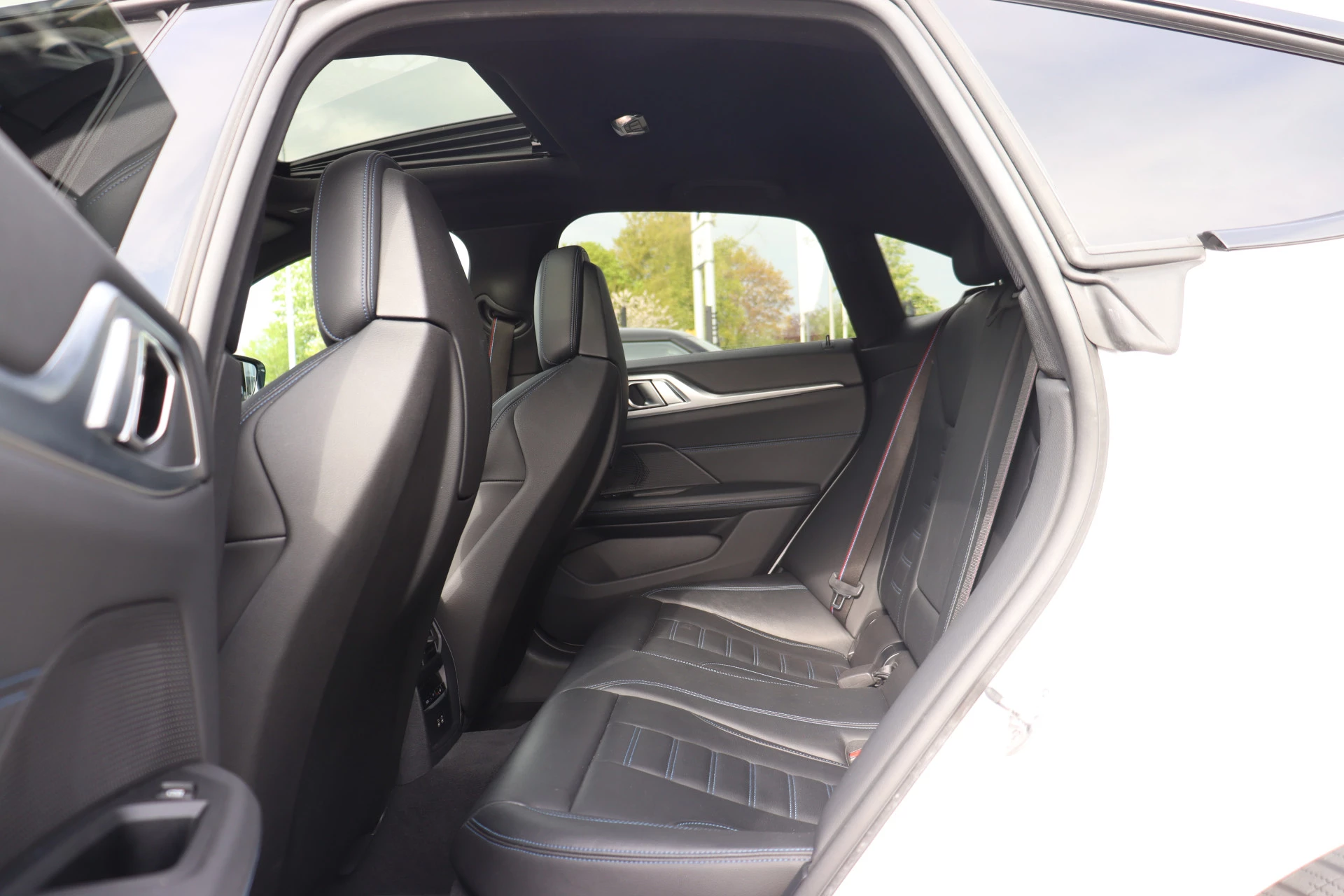 Hoofdafbeelding BMW i4