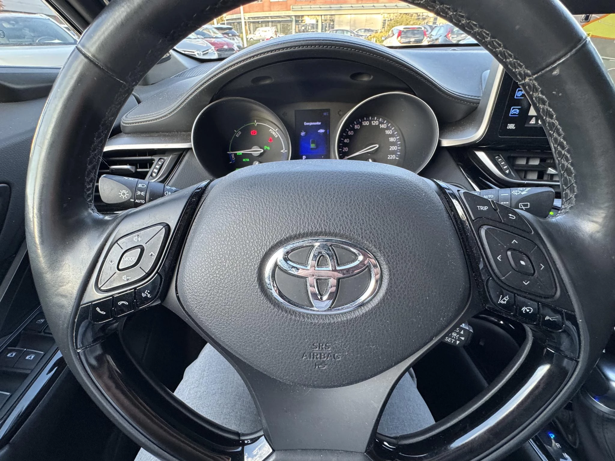 Hoofdafbeelding Toyota C-HR