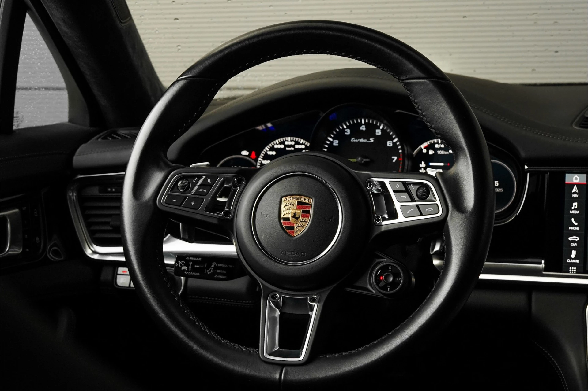 Hoofdafbeelding Porsche Panamera