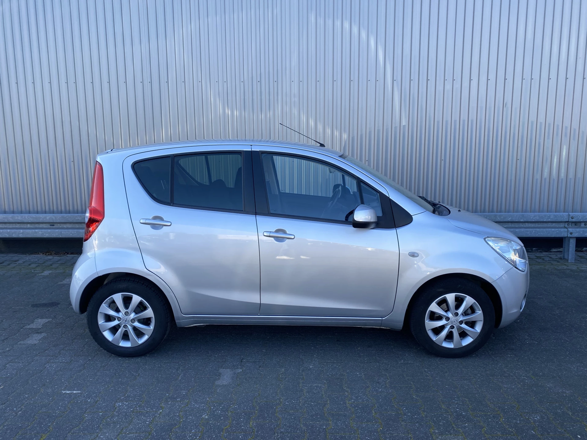 Hoofdafbeelding Opel Agila