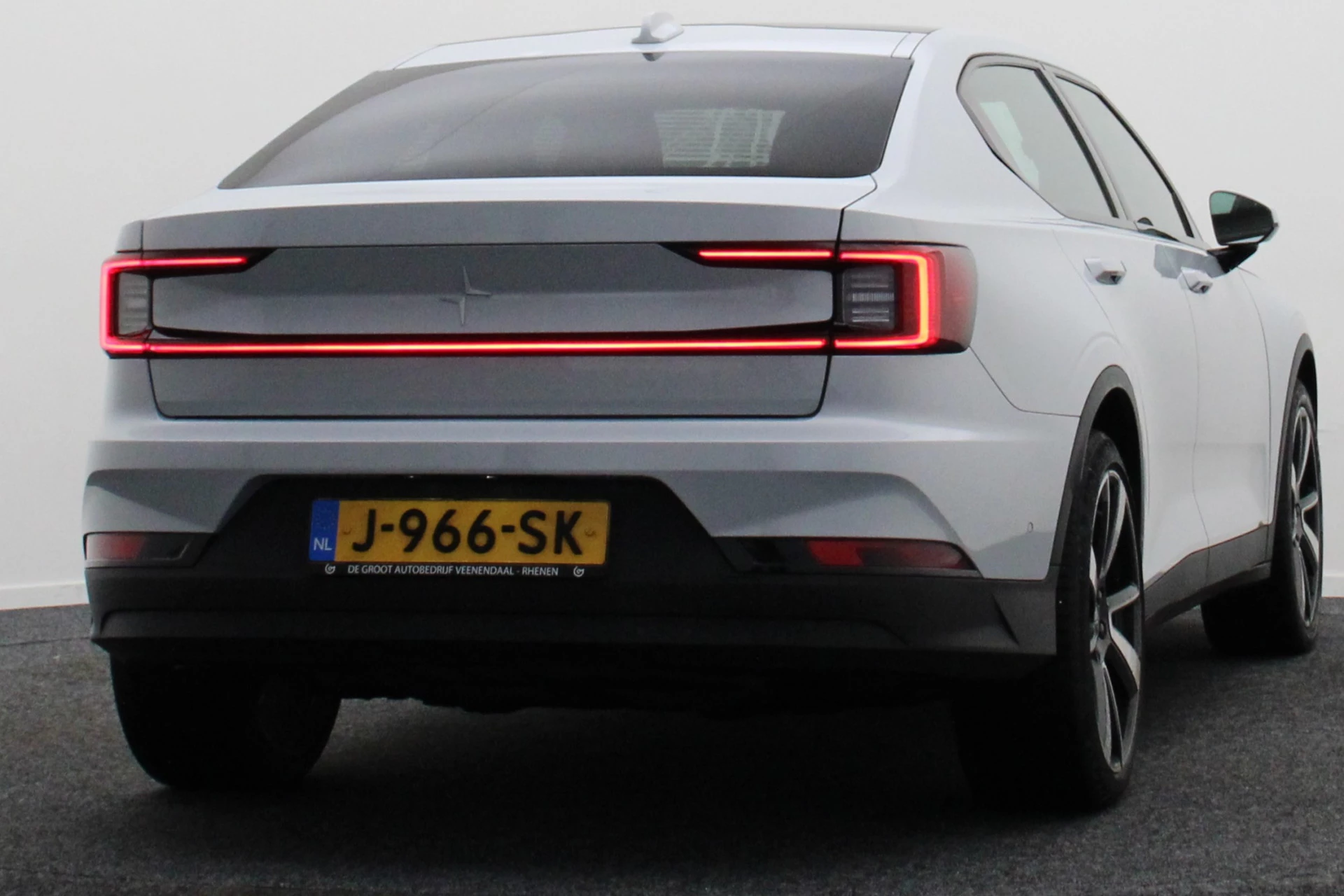Hoofdafbeelding Polestar 2