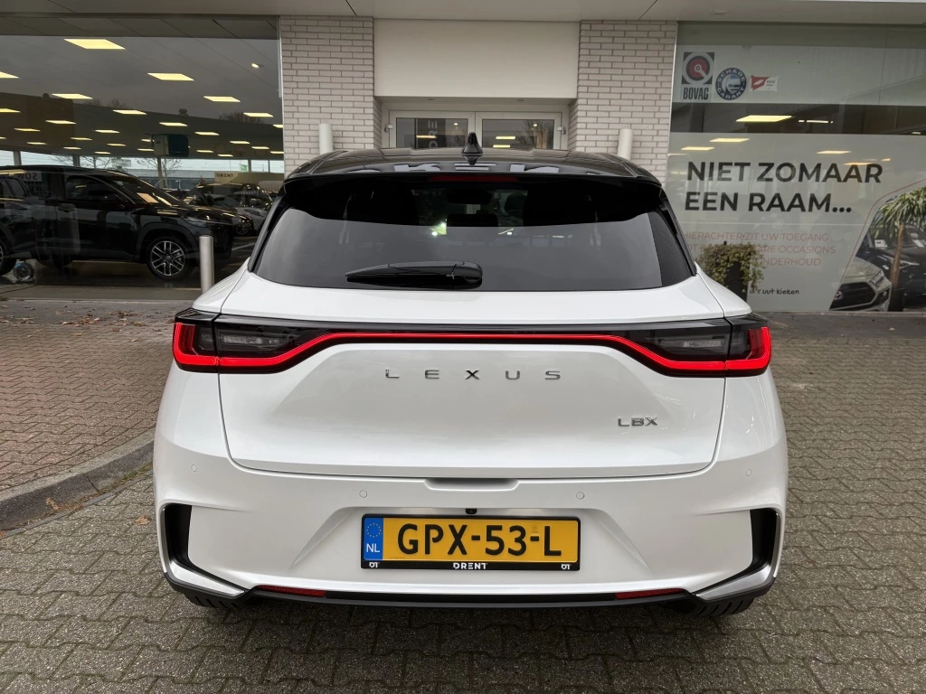 Hoofdafbeelding Lexus LBX