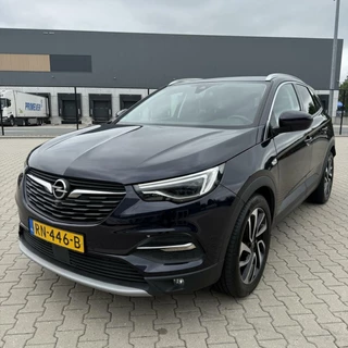 Hoofdafbeelding Opel Grandland X Opel Grandland X 1.2 Turbo Innovation | Leder | AppleCarplay