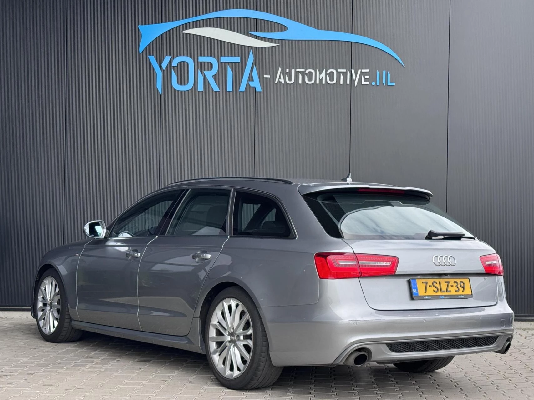 Hoofdafbeelding Audi A6