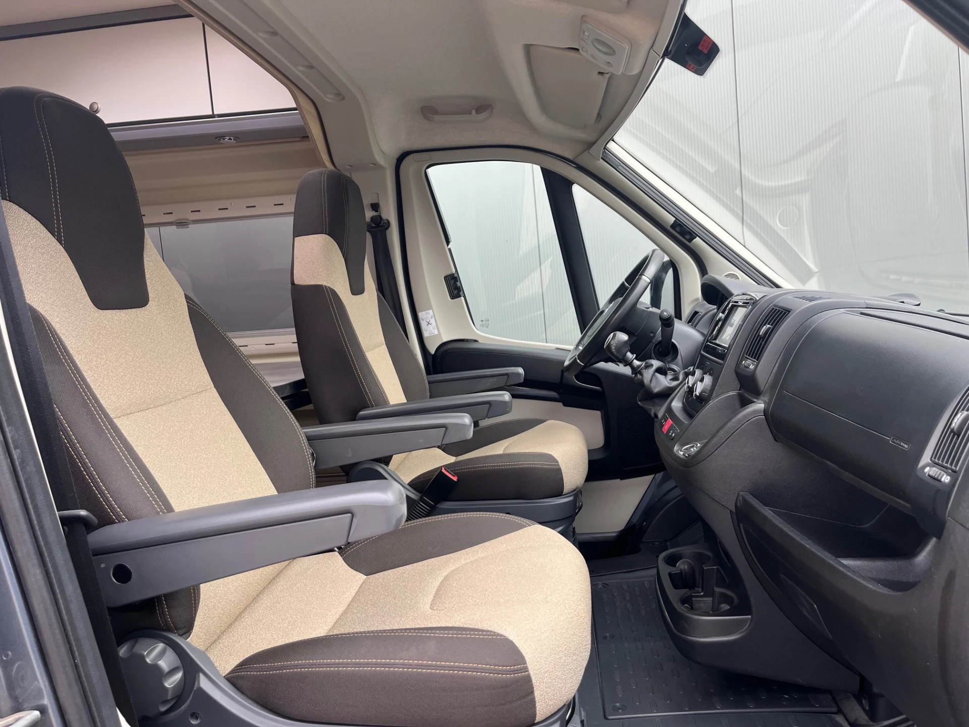 Hoofdafbeelding Citroën CLEVERvans Camperbus