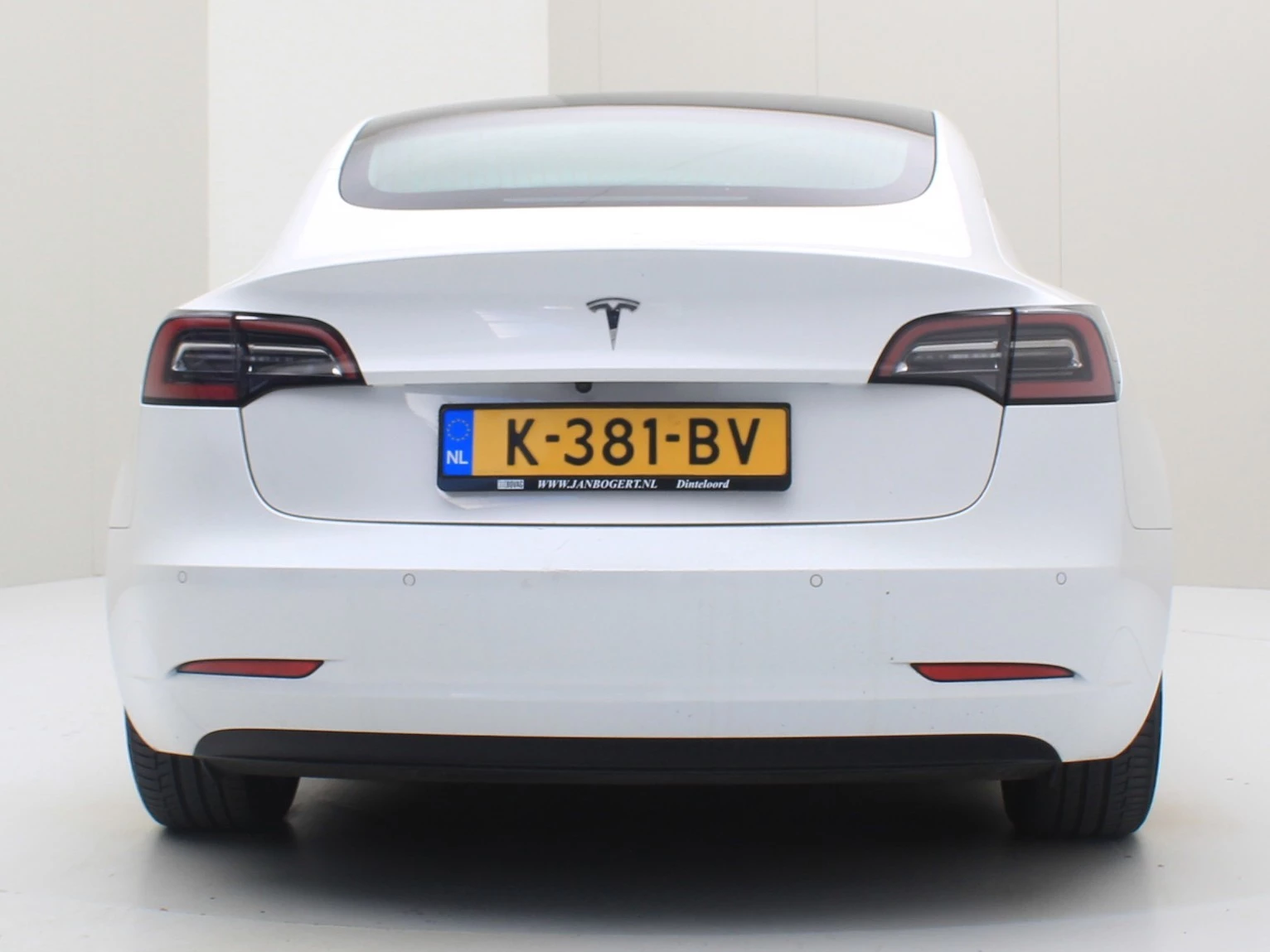 Hoofdafbeelding Tesla Model 3