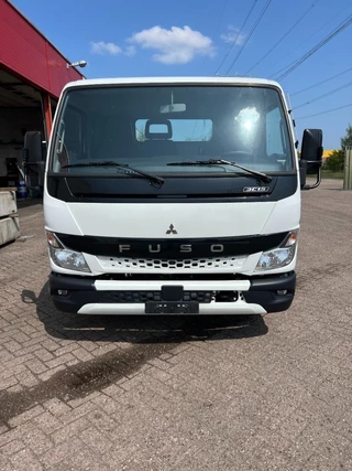 Hoofdafbeelding Mitsubishi Canter Mitsubishi Canter 3C15