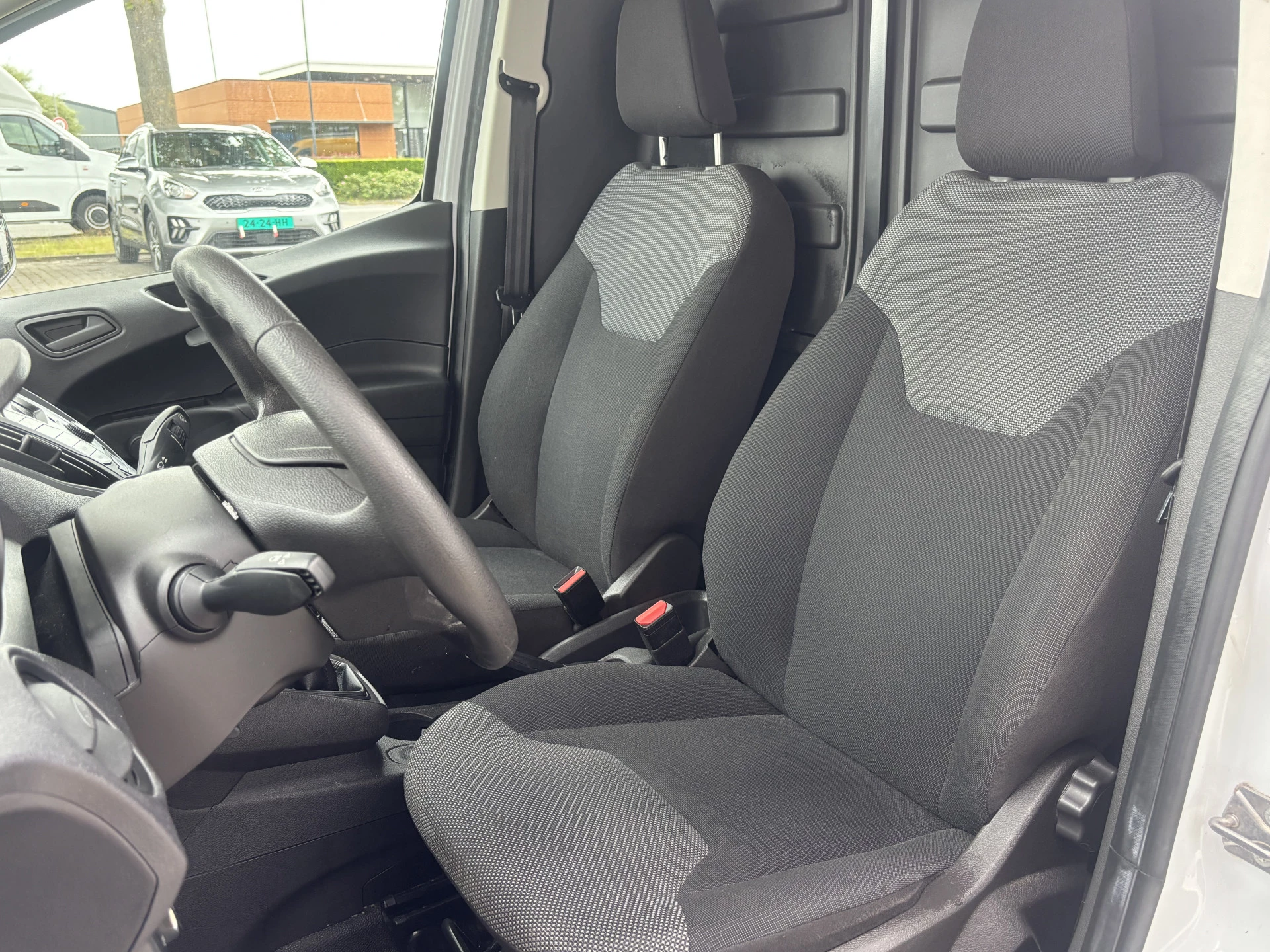 Hoofdafbeelding Ford Transit Courier