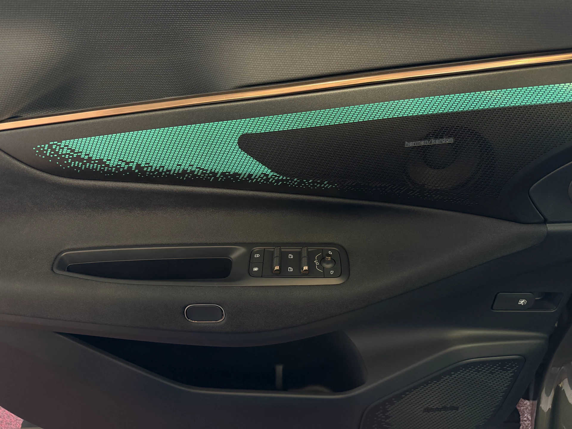 Hoofdafbeelding Lynk & Co 08