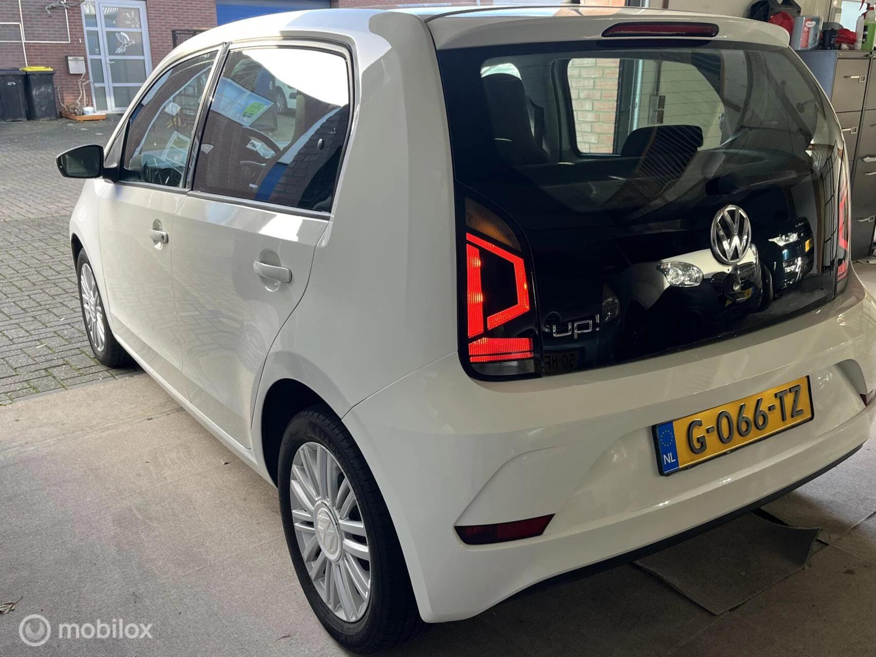 Hoofdafbeelding Volkswagen up!