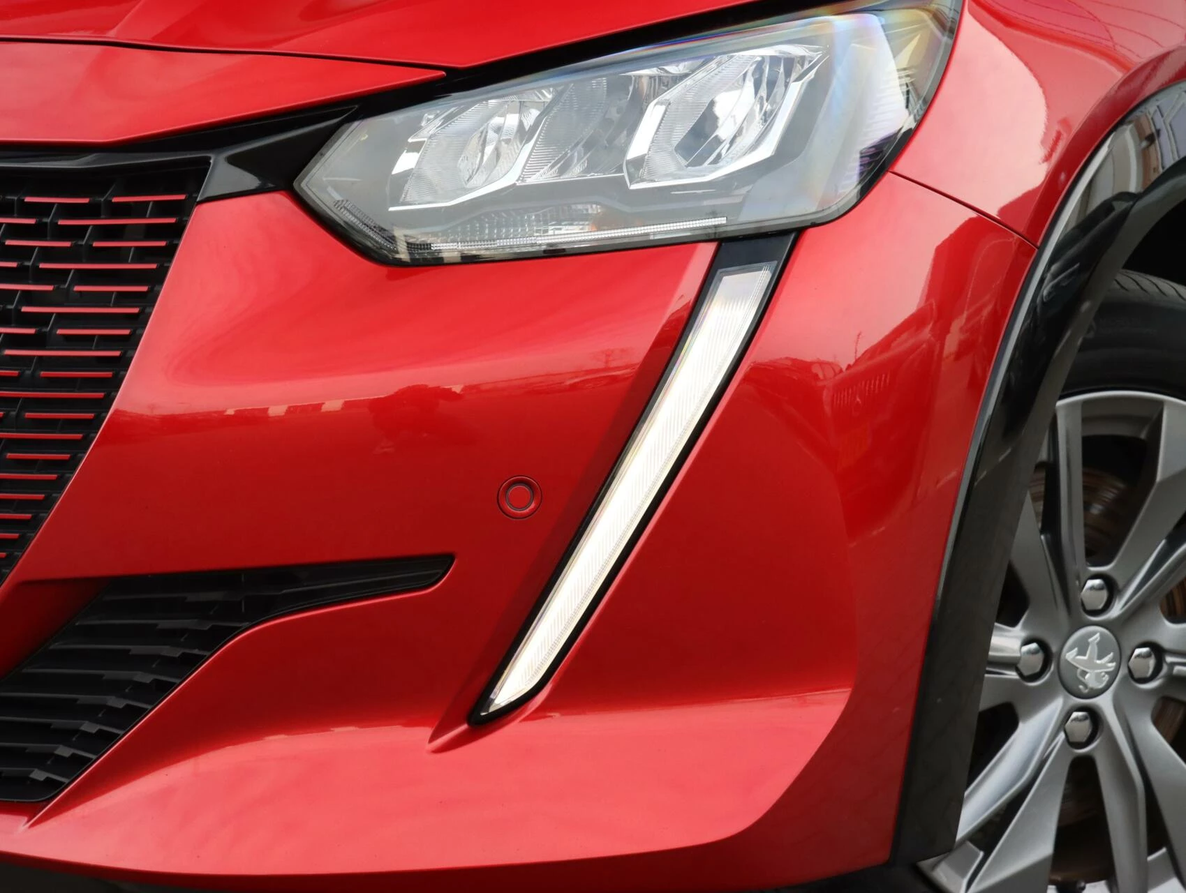 Hoofdafbeelding Peugeot e-208