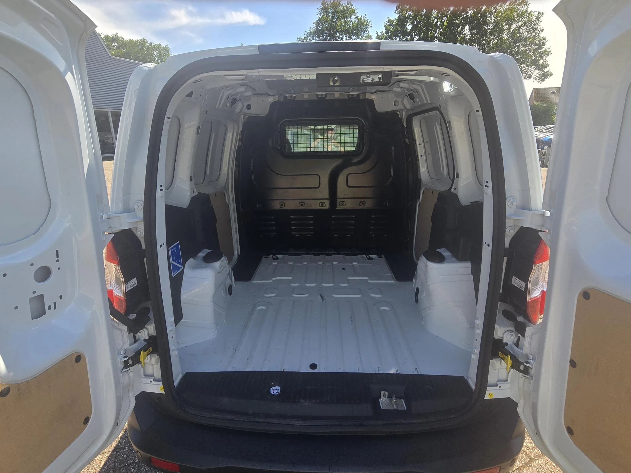 Hoofdafbeelding Ford Transit Courier