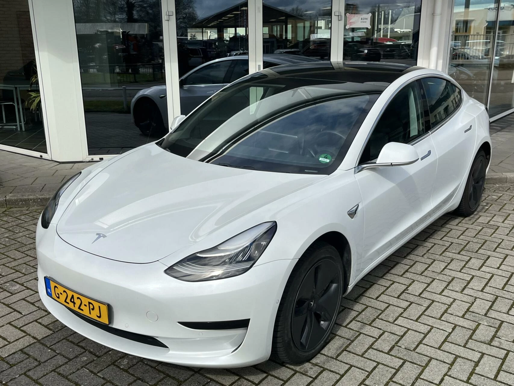 Hoofdafbeelding Tesla Model 3