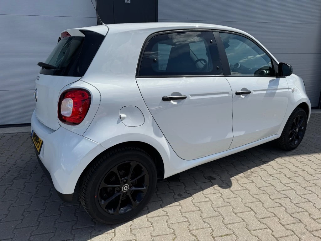 Hoofdafbeelding Smart Forfour