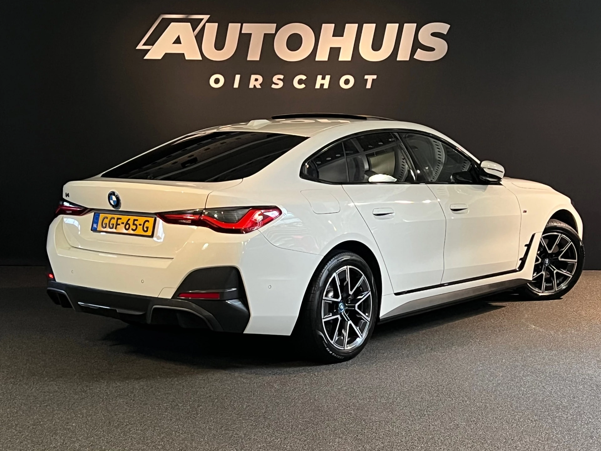 Hoofdafbeelding BMW i4