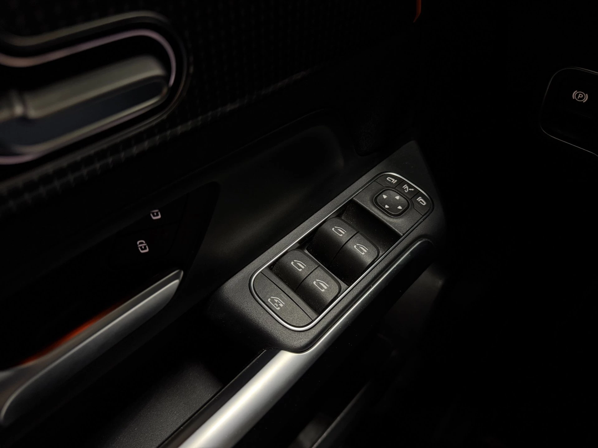 Hoofdafbeelding Mercedes-Benz EQB