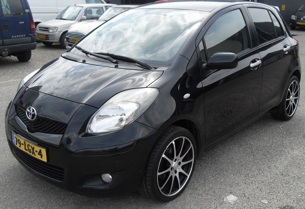 Hoofdafbeelding Toyota Yaris