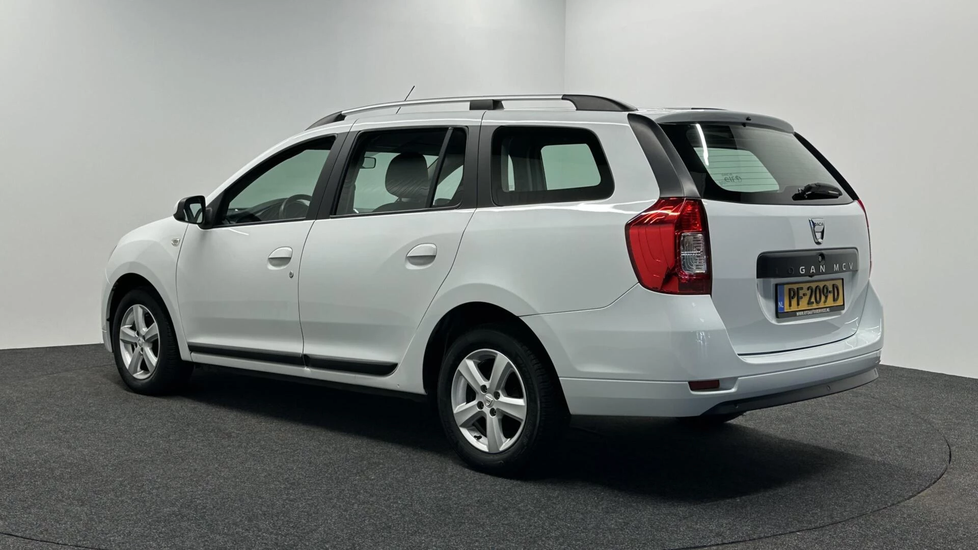 Hoofdafbeelding Dacia Logan