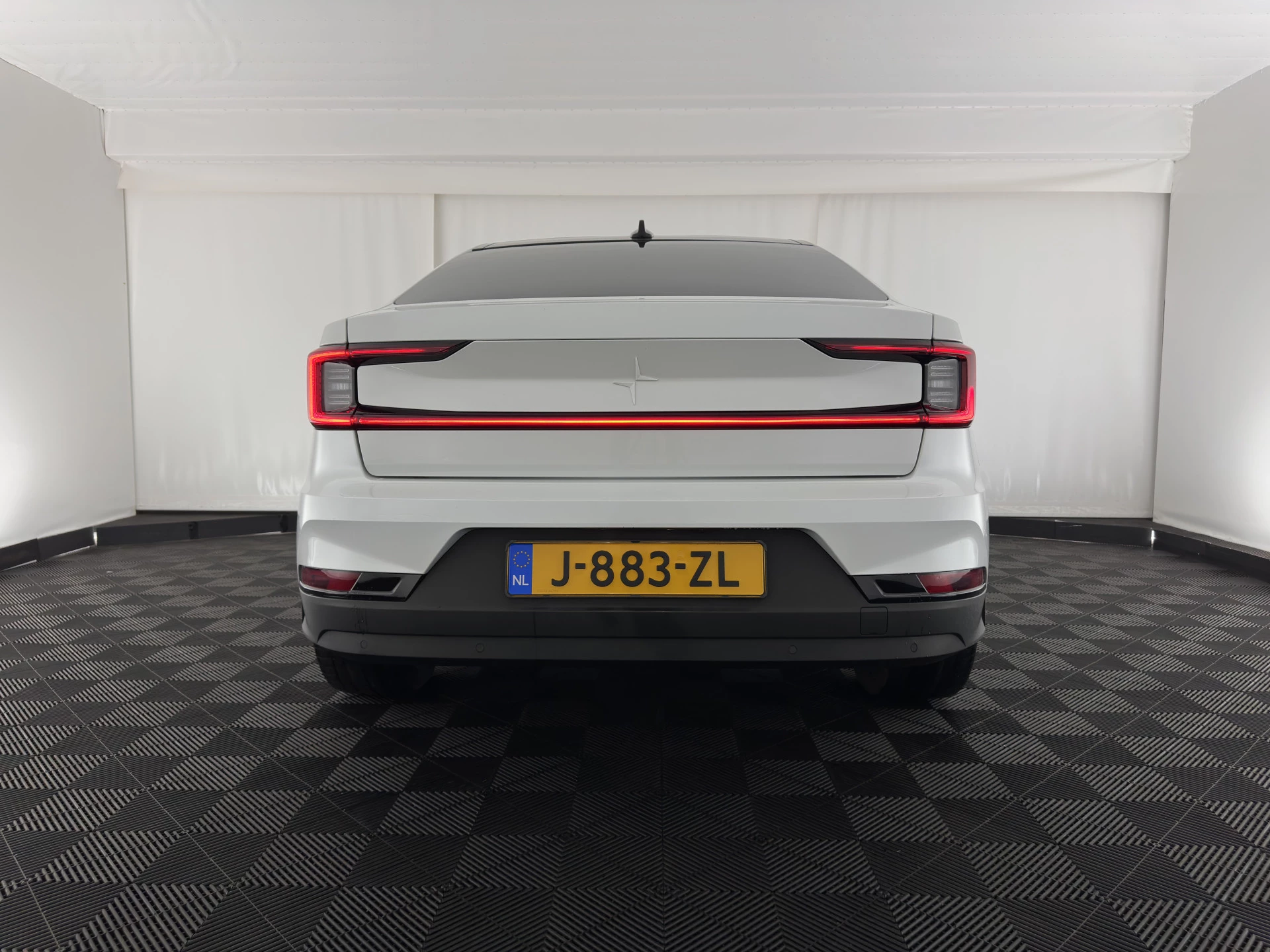 Hoofdafbeelding Polestar 2