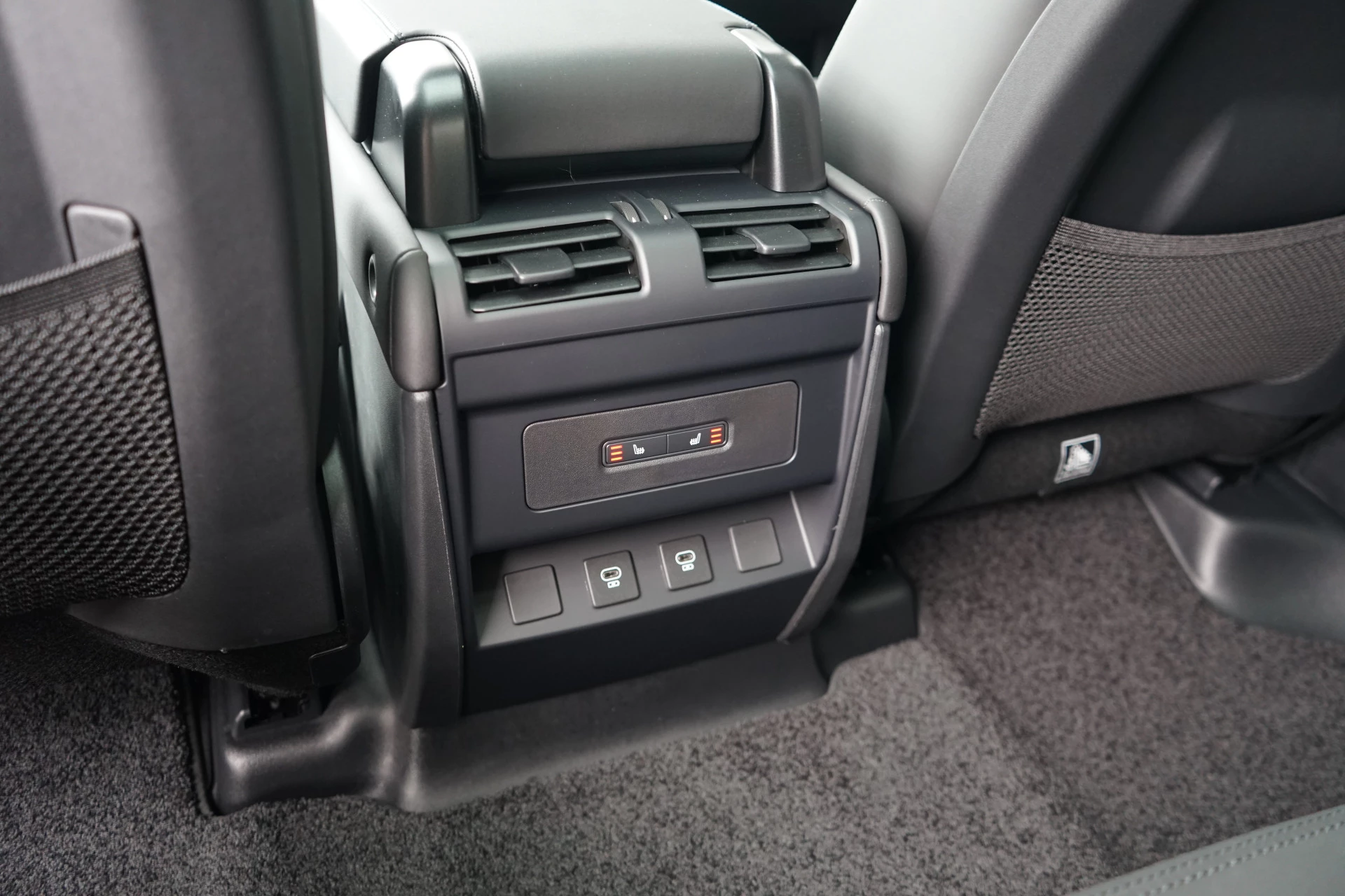 Hoofdafbeelding Land Rover Defender