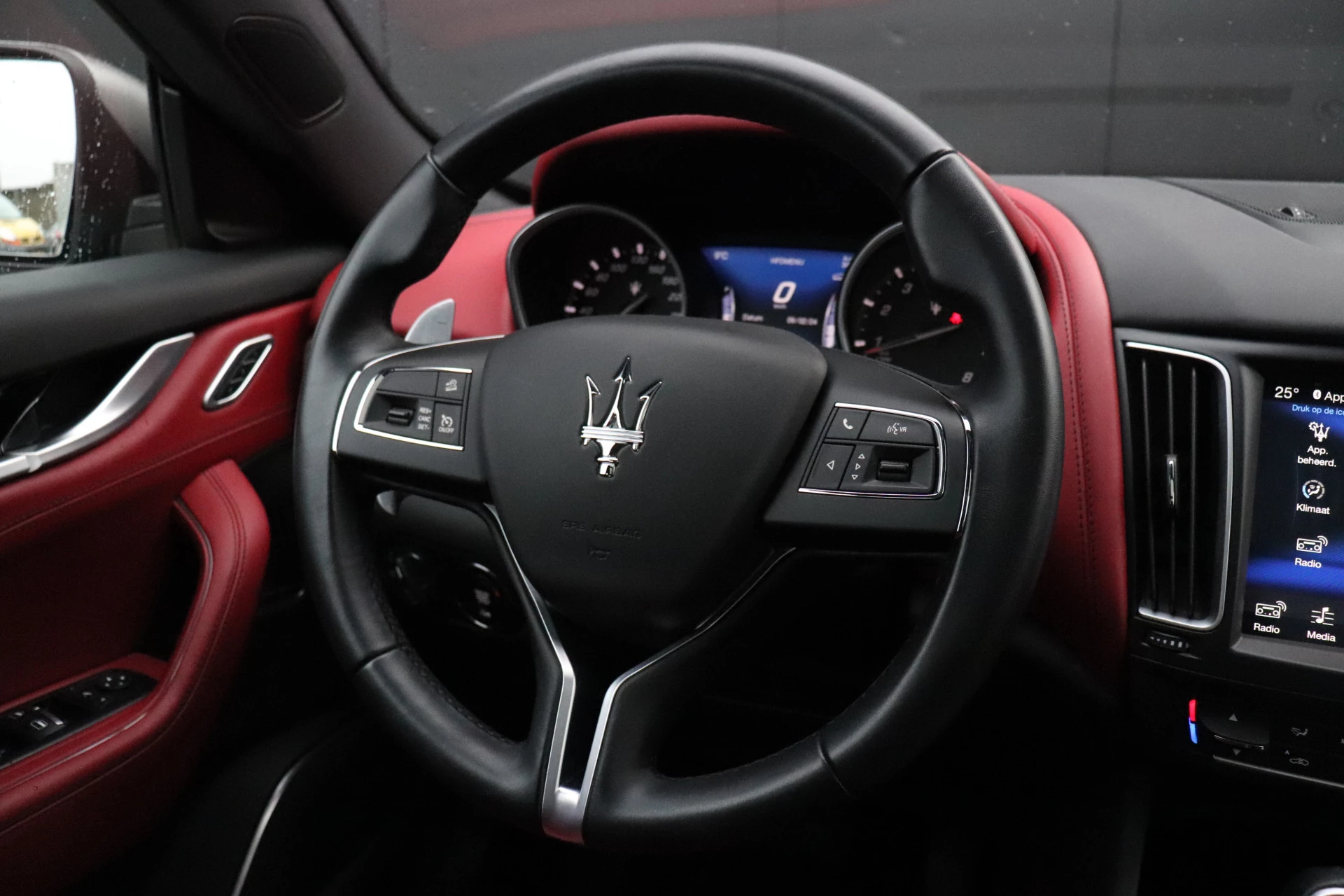Hoofdafbeelding Maserati Levante