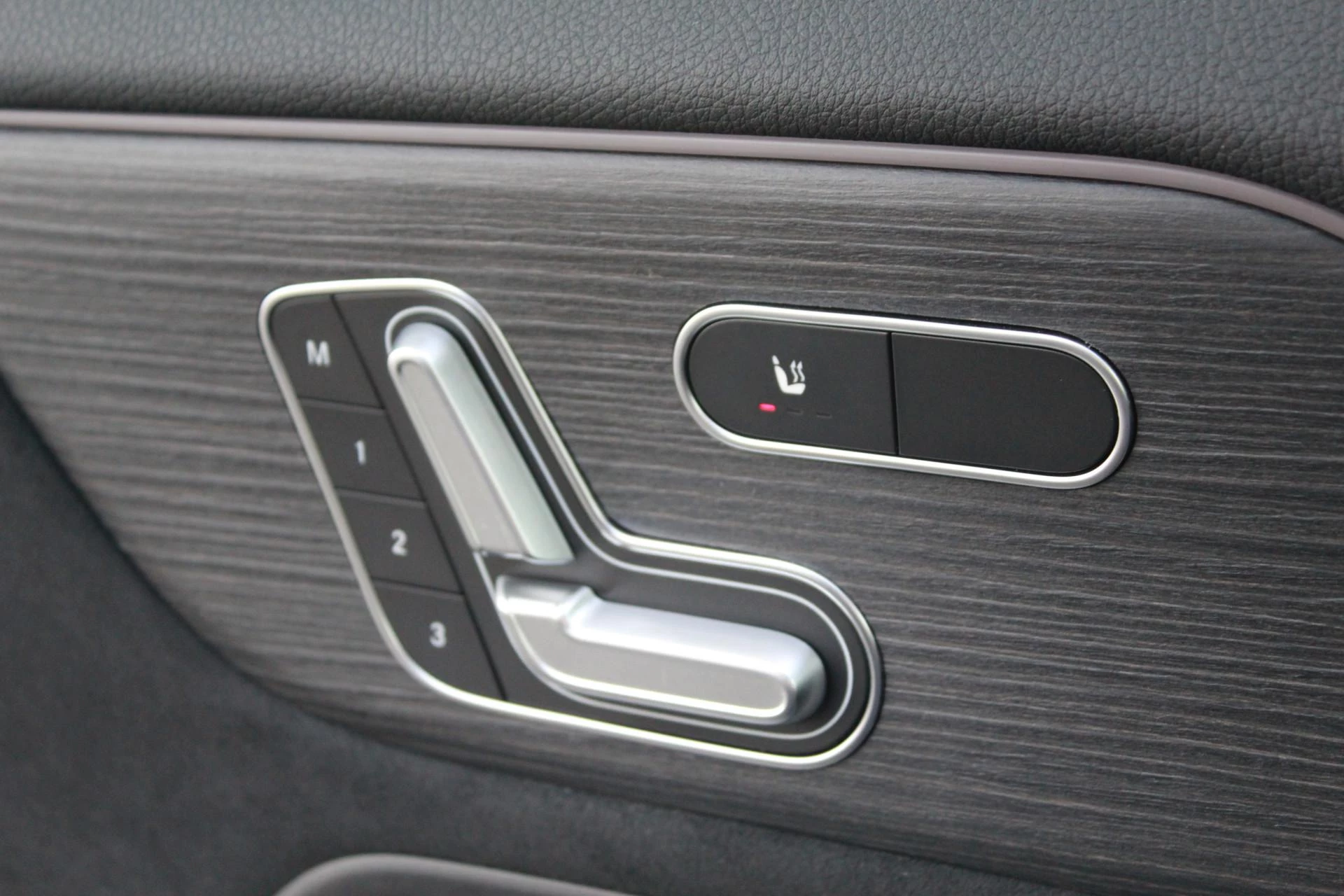 Hoofdafbeelding Mercedes-Benz EQA