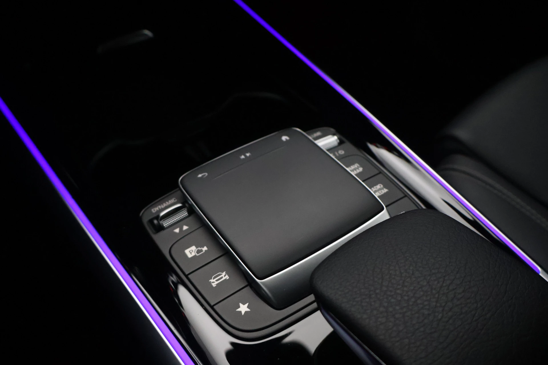 Hoofdafbeelding Mercedes-Benz EQB