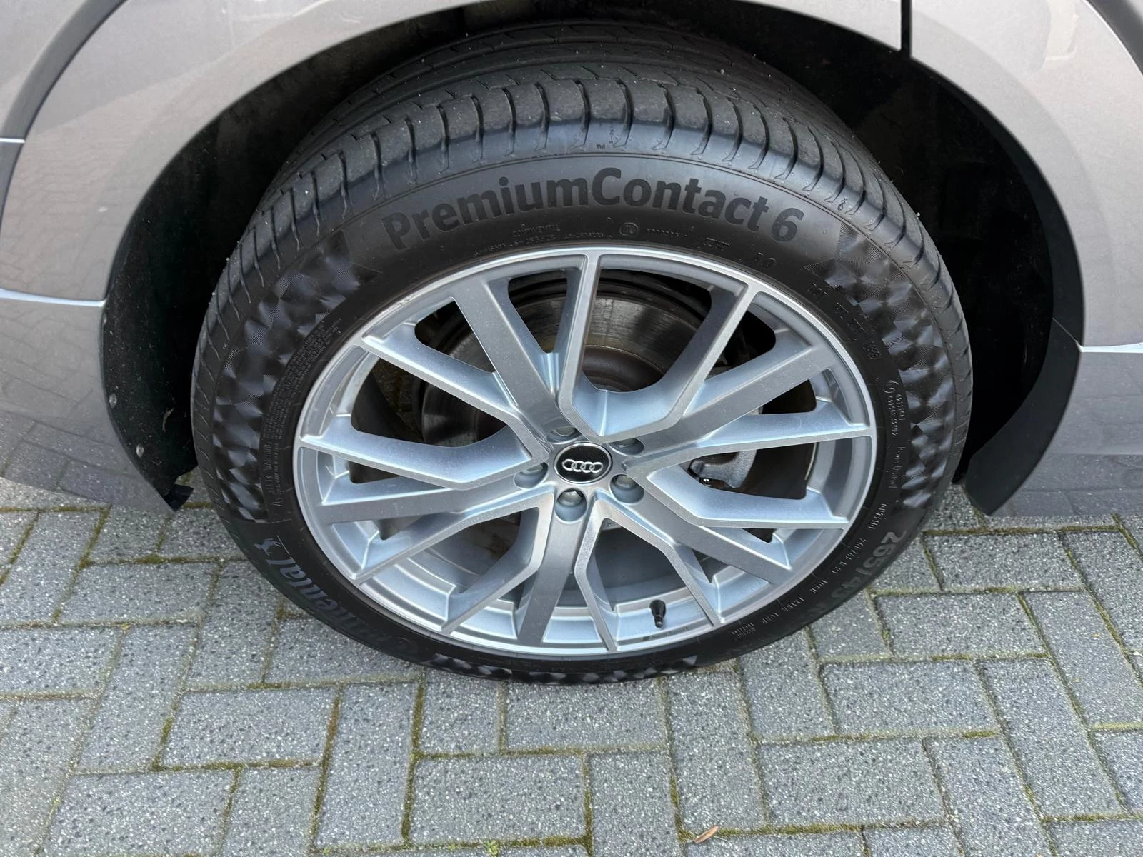 Hoofdafbeelding Audi e-tron