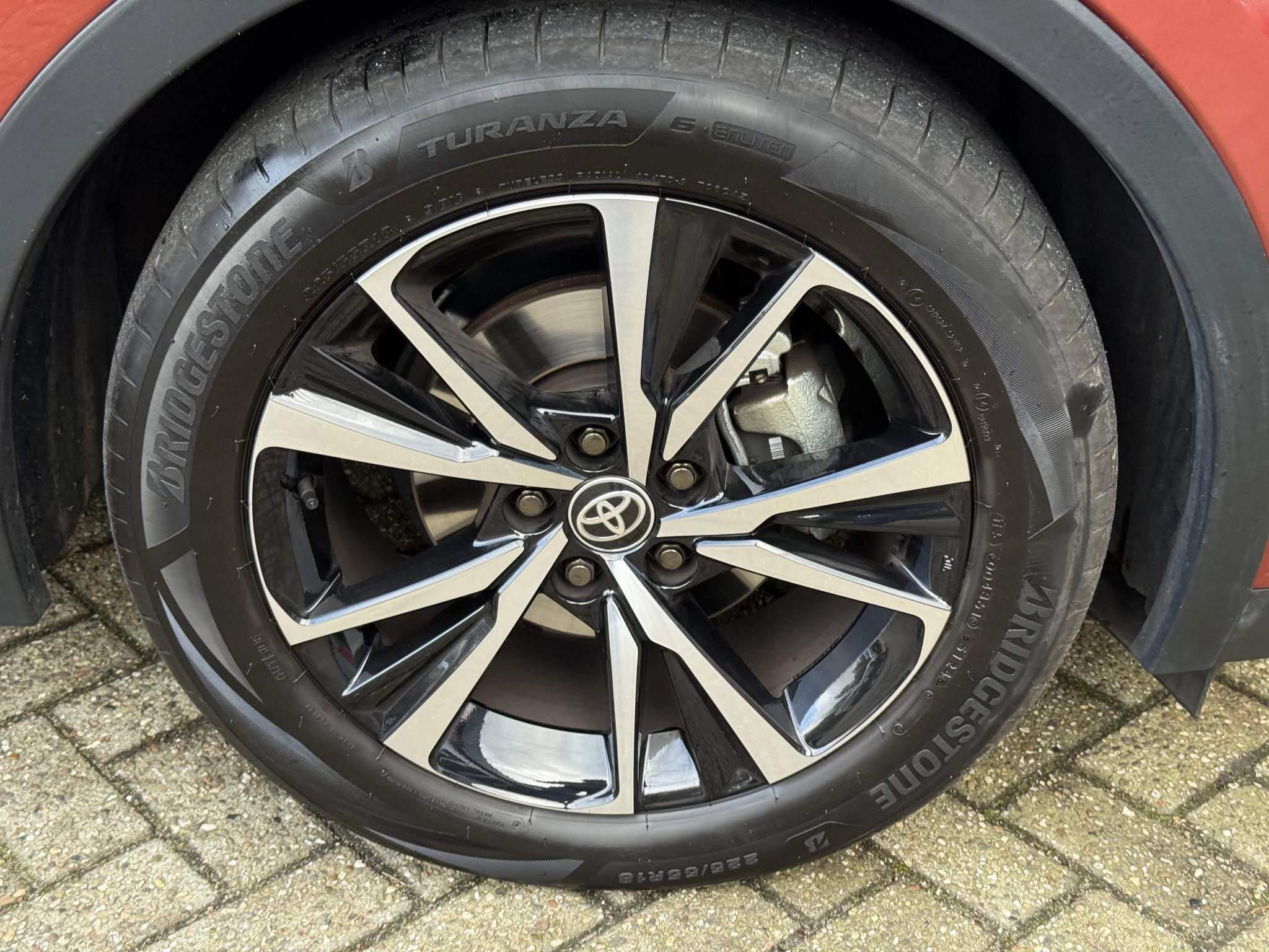 Hoofdafbeelding Toyota C-HR