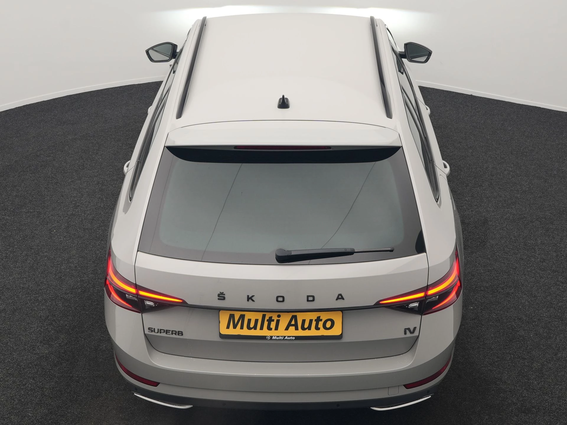 Hoofdafbeelding Škoda Superb