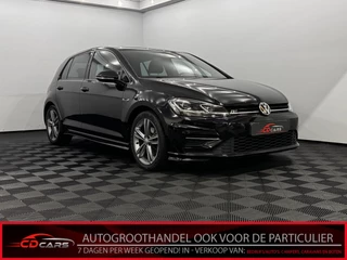 Volkswagen Golf 1.5 TSI R-Line Clima, Navi, Parkeersensoren, Cruise control, Virtual desk, A start stop, Lichtmetalen velgen