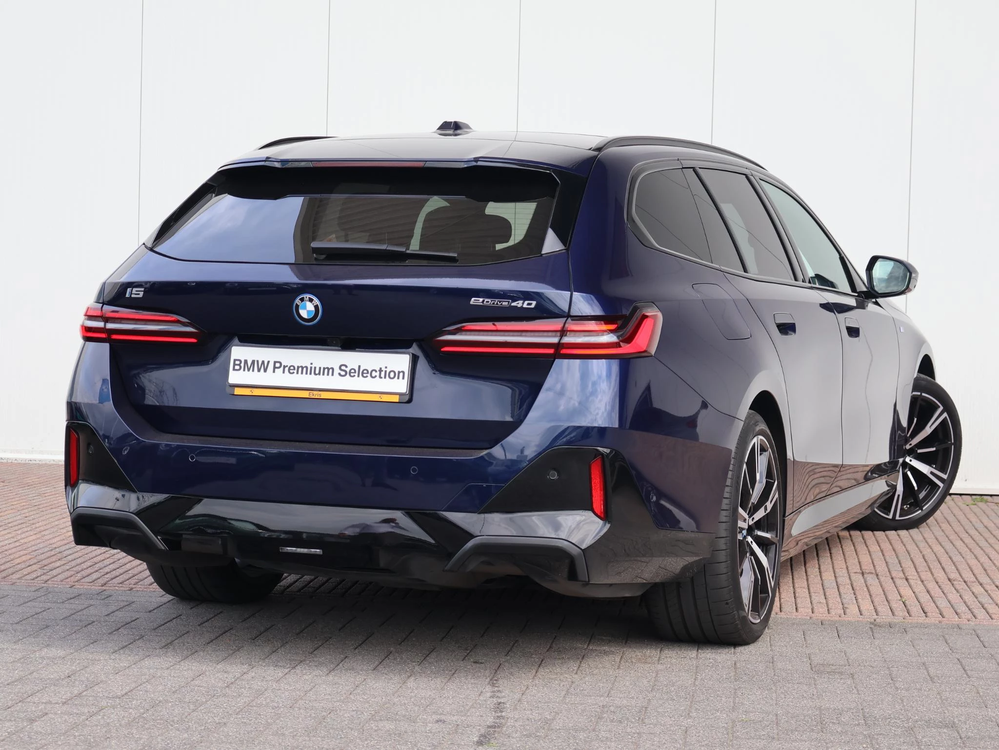 Hoofdafbeelding BMW i5